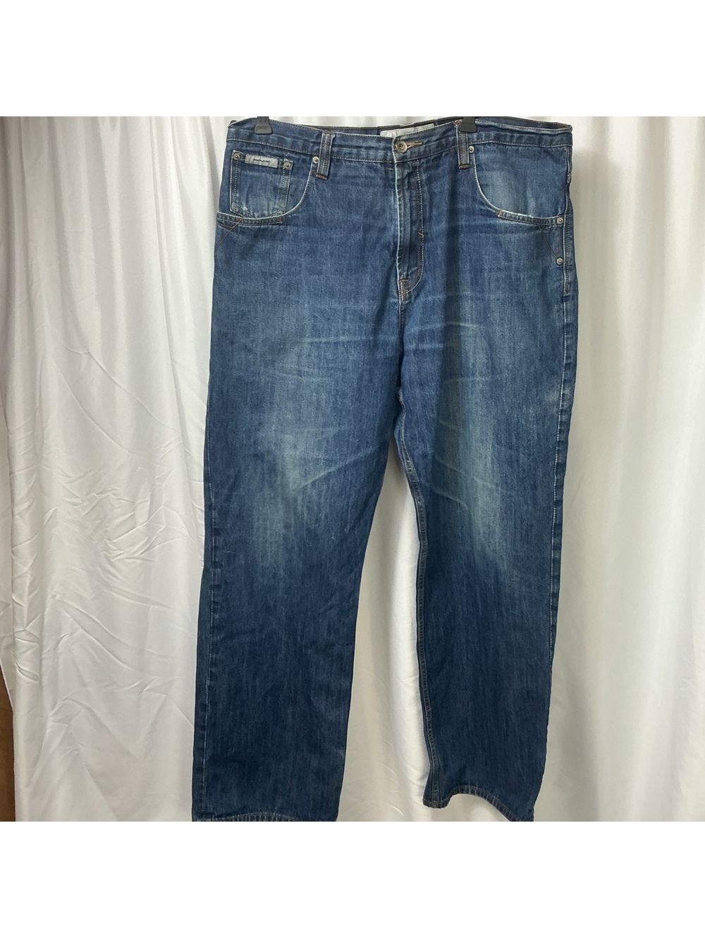 Rocawear Men’s Jeans Size 40x32 Blue Straight Leg Med Wash